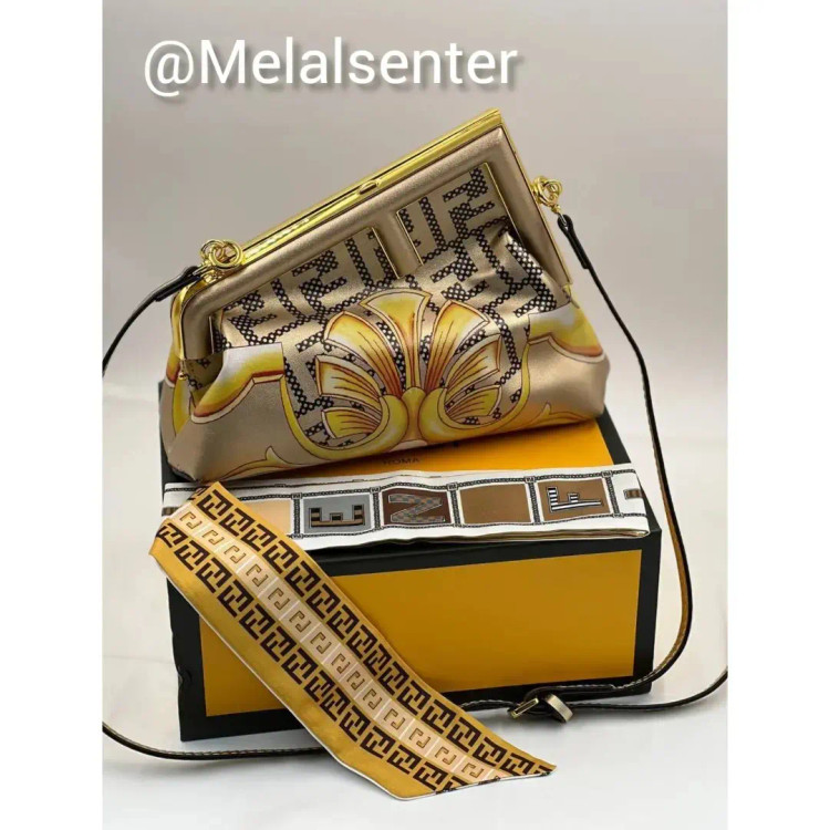کیف دوشی زنانه فندی با کیفیت مسترکپی مدلf55